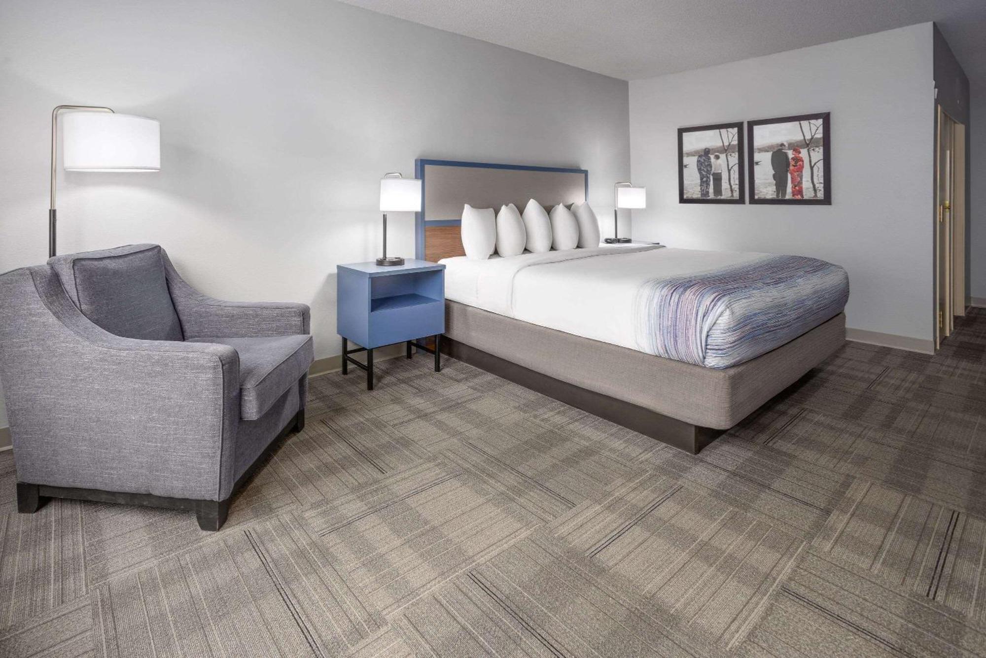 Americinn By Wyndham Iron Mountain Buitenkant foto