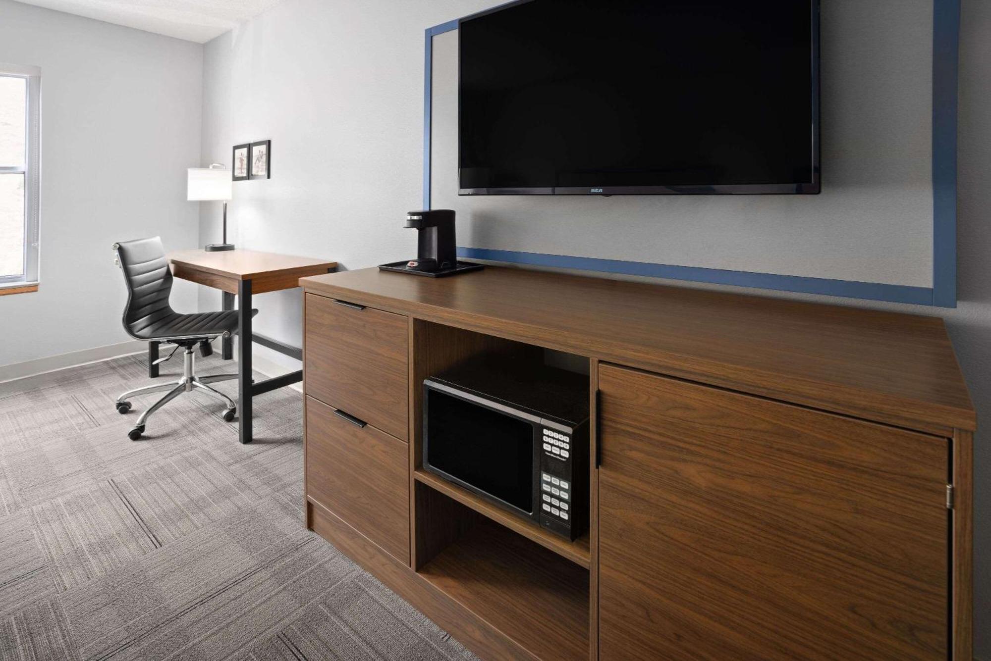 Americinn By Wyndham Iron Mountain Buitenkant foto