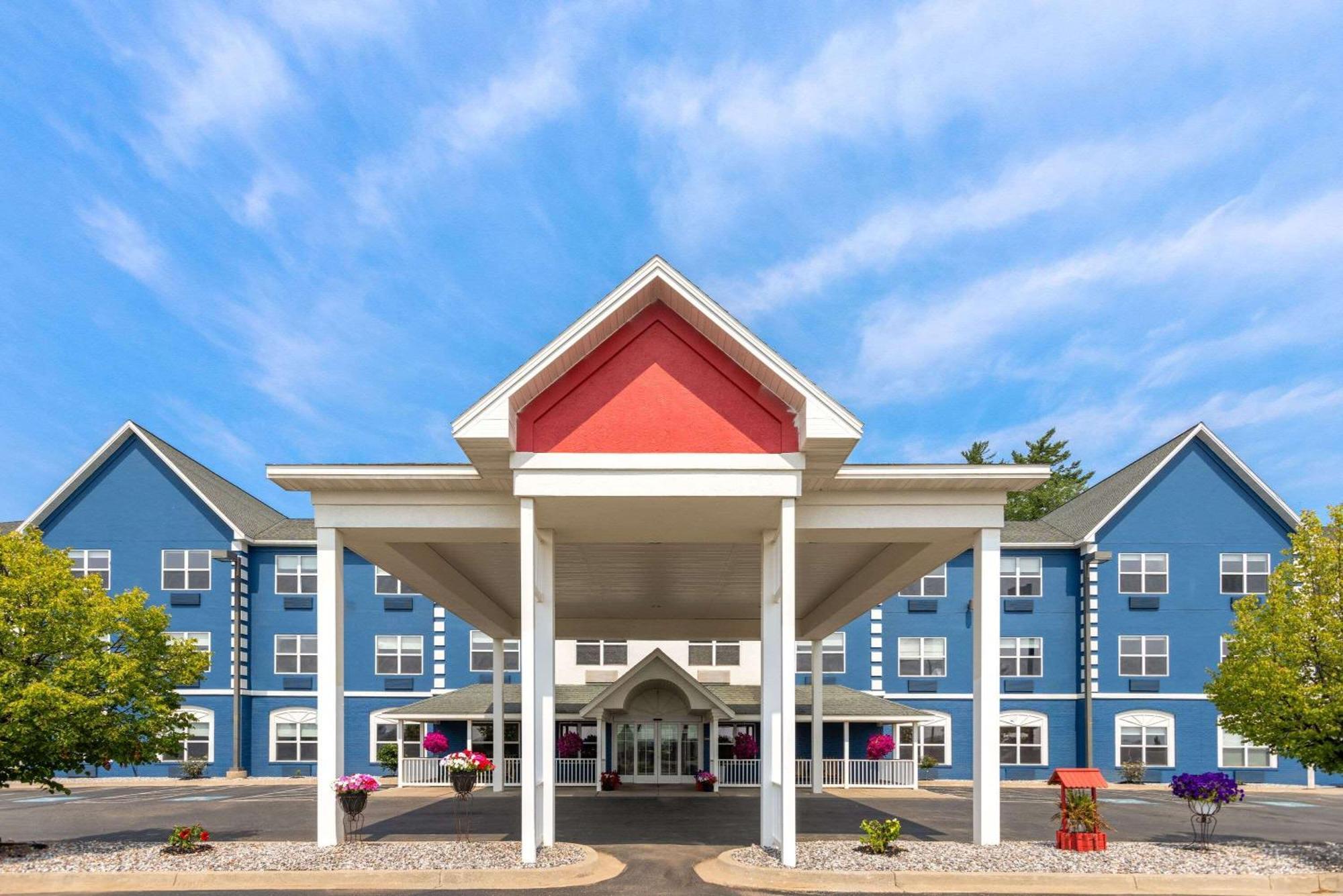 Americinn By Wyndham Iron Mountain Buitenkant foto